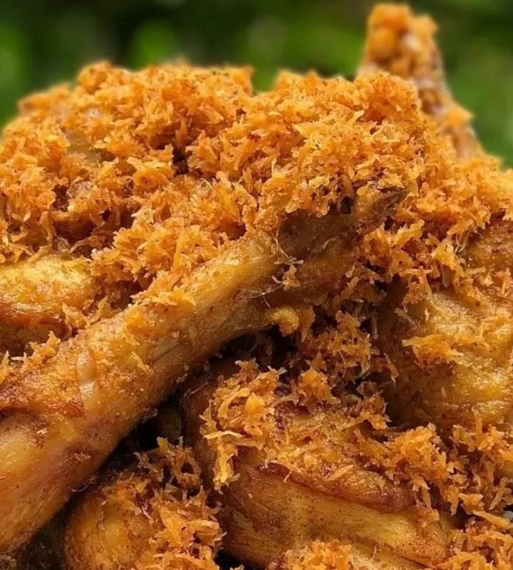 Resep Membuat Ayam Serundeng Kelapa dan Lengkuas, Bikin Pengen Makan Terus