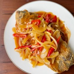 Resep Gurame Asam Manis Pedas dan Tips Agar Ikan Air Tawar Tak Bau Amis